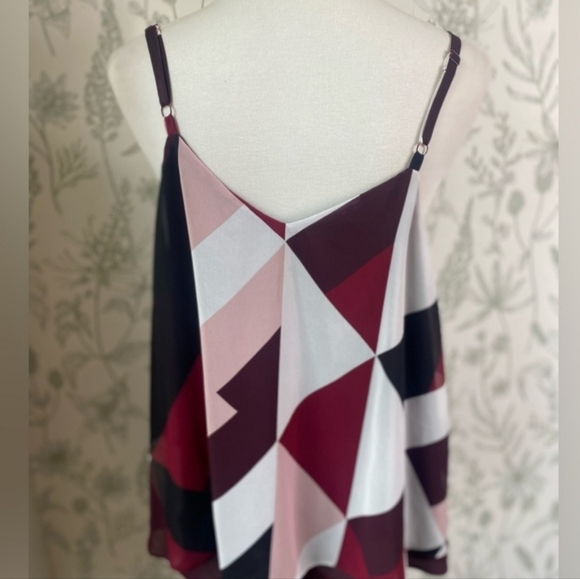 Torrid Geometric Tank Top Size 0 M Wine Pink - Picture 2 of 3